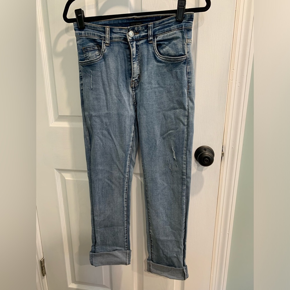 Coco + Carmen Distressed Cuffed Jeans - M